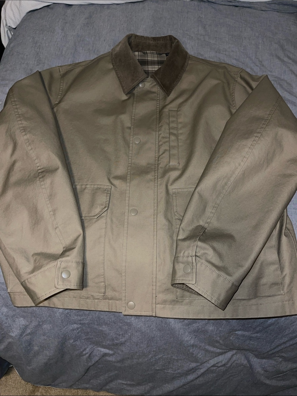 Uniqlo Classic Men's Khaki Work Jacket with Corduroy Collar.  Size L.